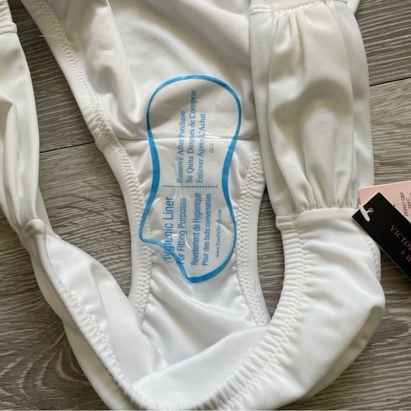 Victorias Secret Cheeky Skimpy Bikini Swim Bottom Solid White NWT Size Large - Picture 7 of 7